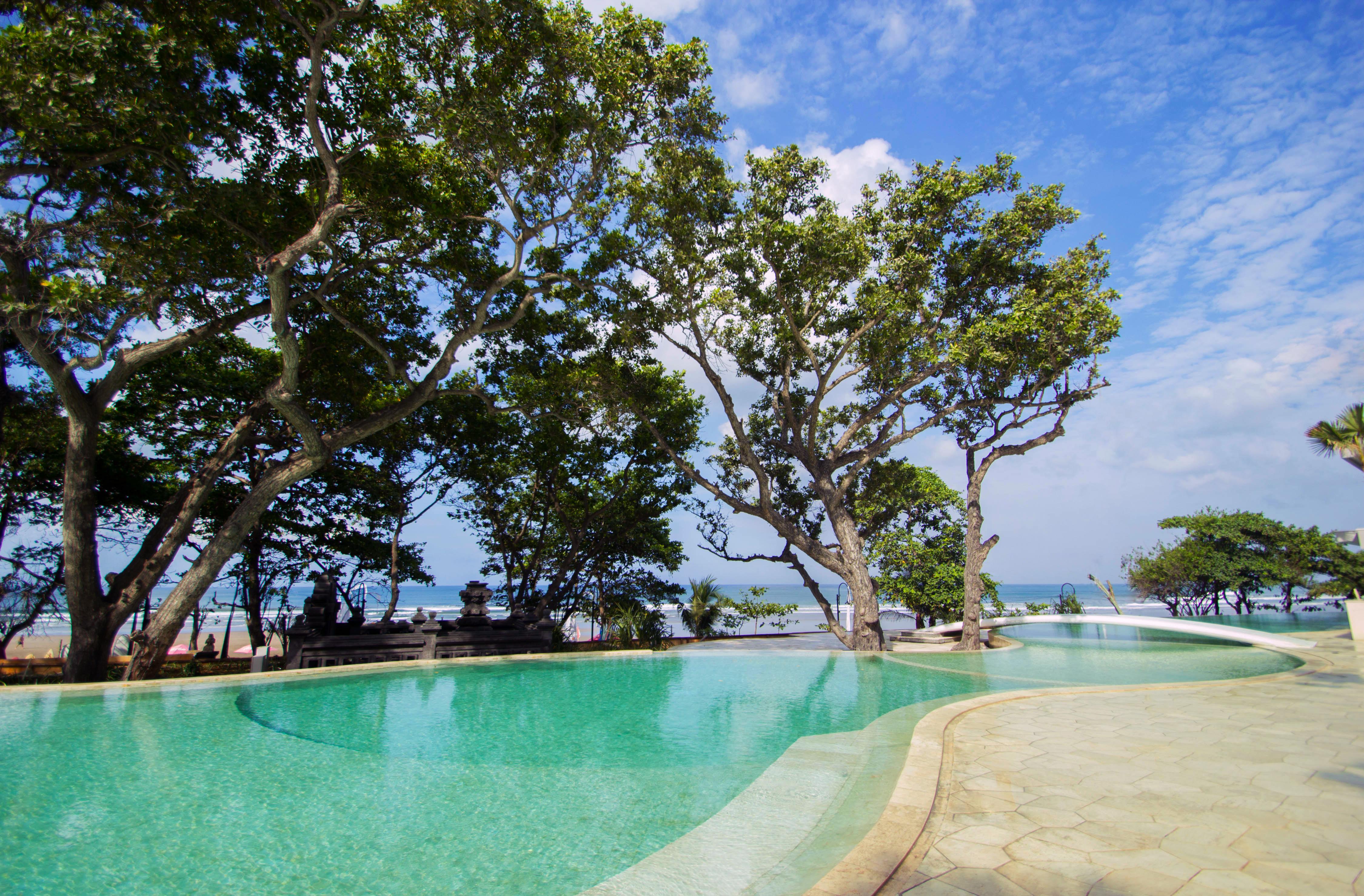 塞米亚克双六豪华酒店 外观 照片 The pool at the resort